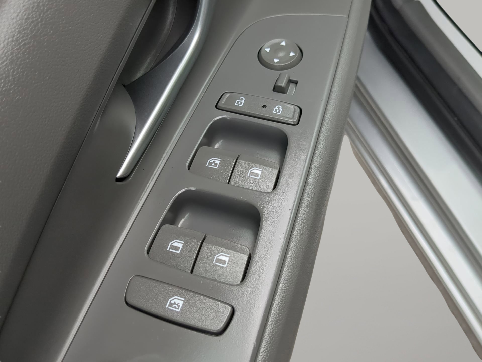 Used 2023 Hyundai Elantra SEL w/ Cargo Package image 45