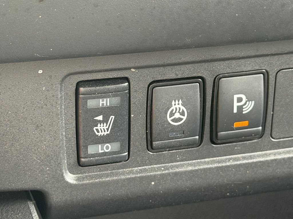 Used 2026 Nissan Frontier SV w/ SV Convenience Package AWD/4WD image 4