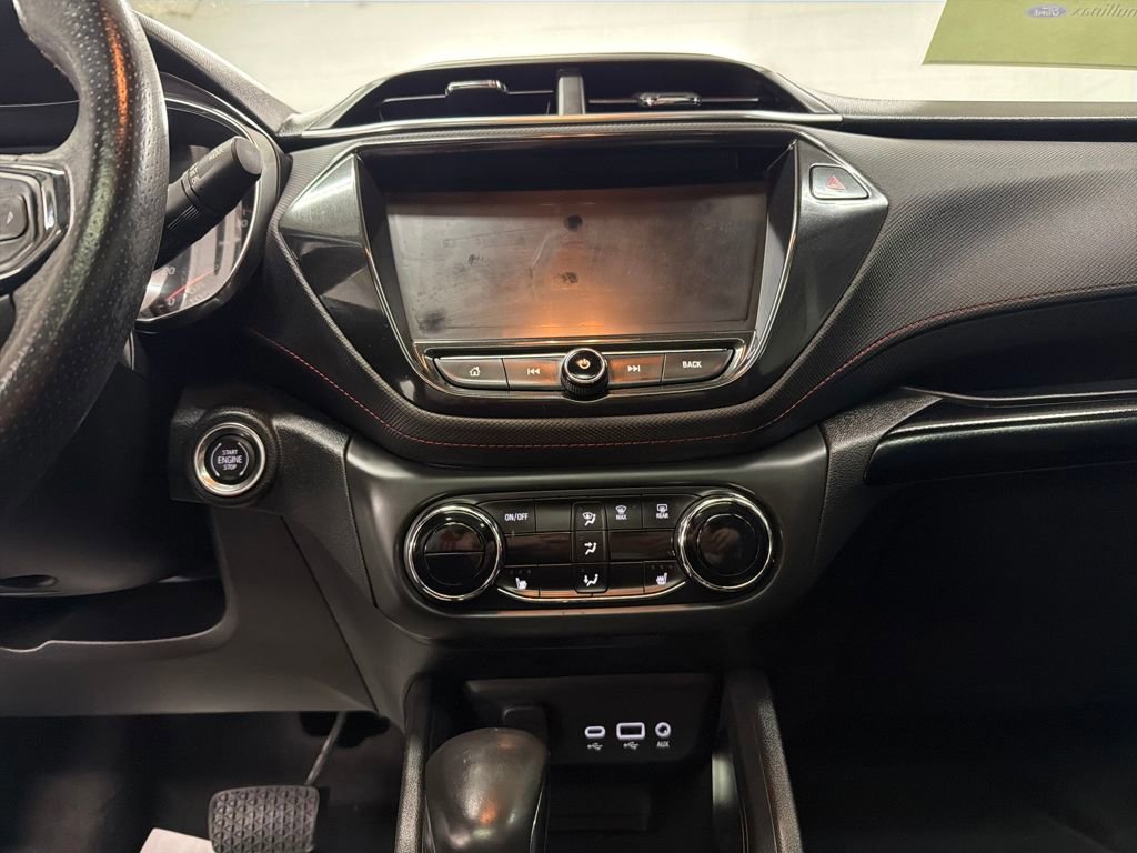 Used 2021 Chevrolet TrailBlazer RS w/ Sun and Liftgate Package image 23