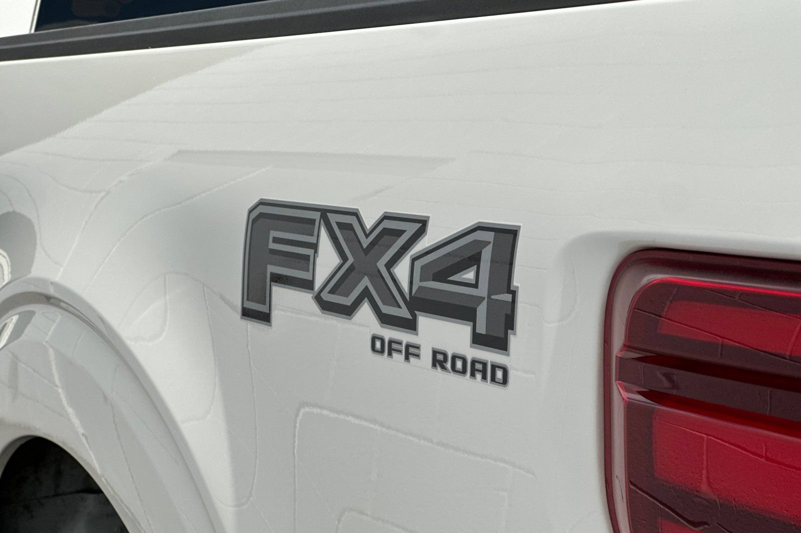 Certified 2024 Ford F150 Lariat w/ FX4 Off-Road Package AWD/4WD image 31