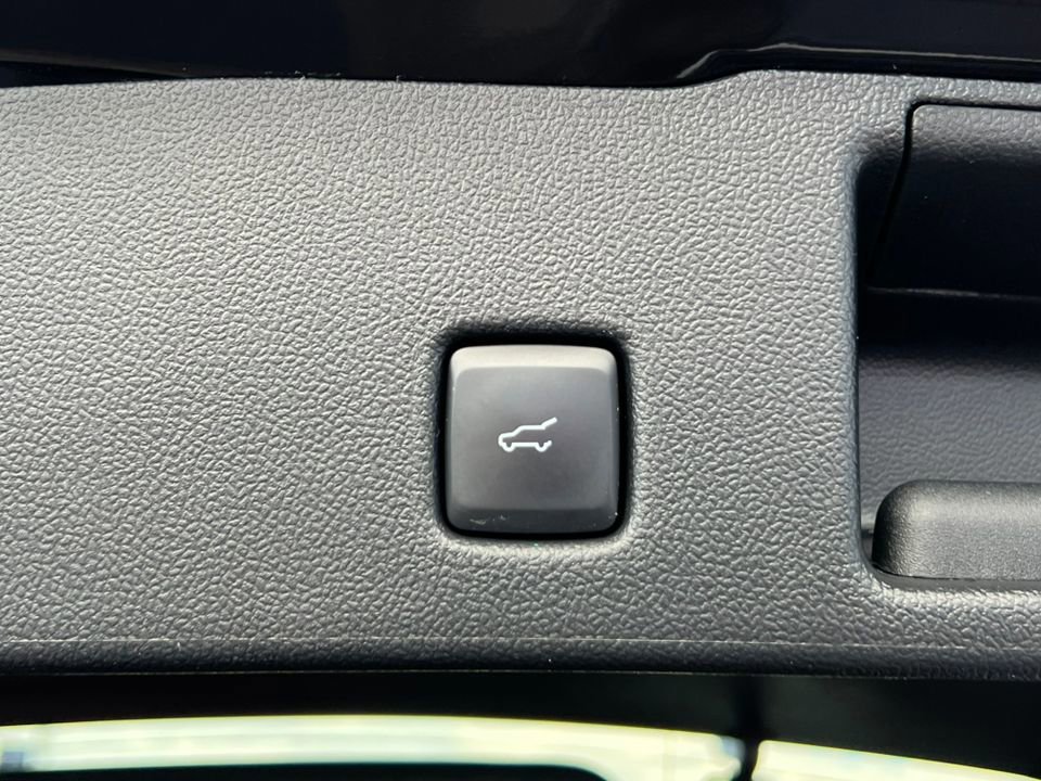 Certified 2023 Ford Escape ST-Line image 38