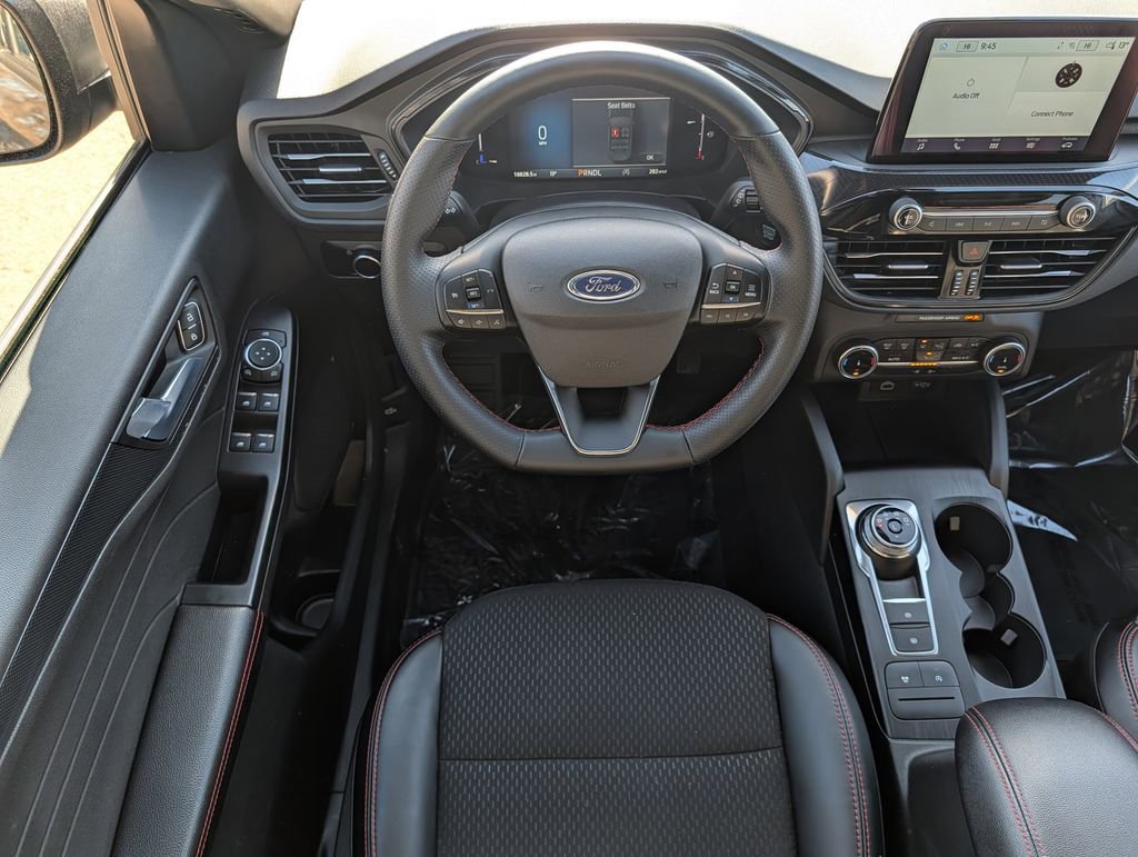 Certified 2025 Ford Escape ST-Line AWD/4WD image 11