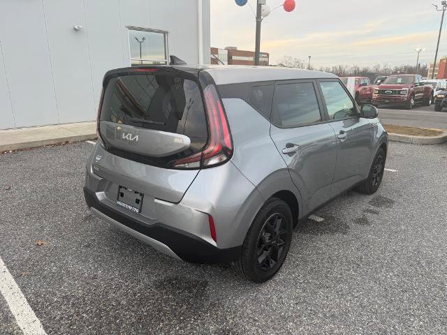 Used 2024 Kia Soul LX w/ Option Group 015 image 5