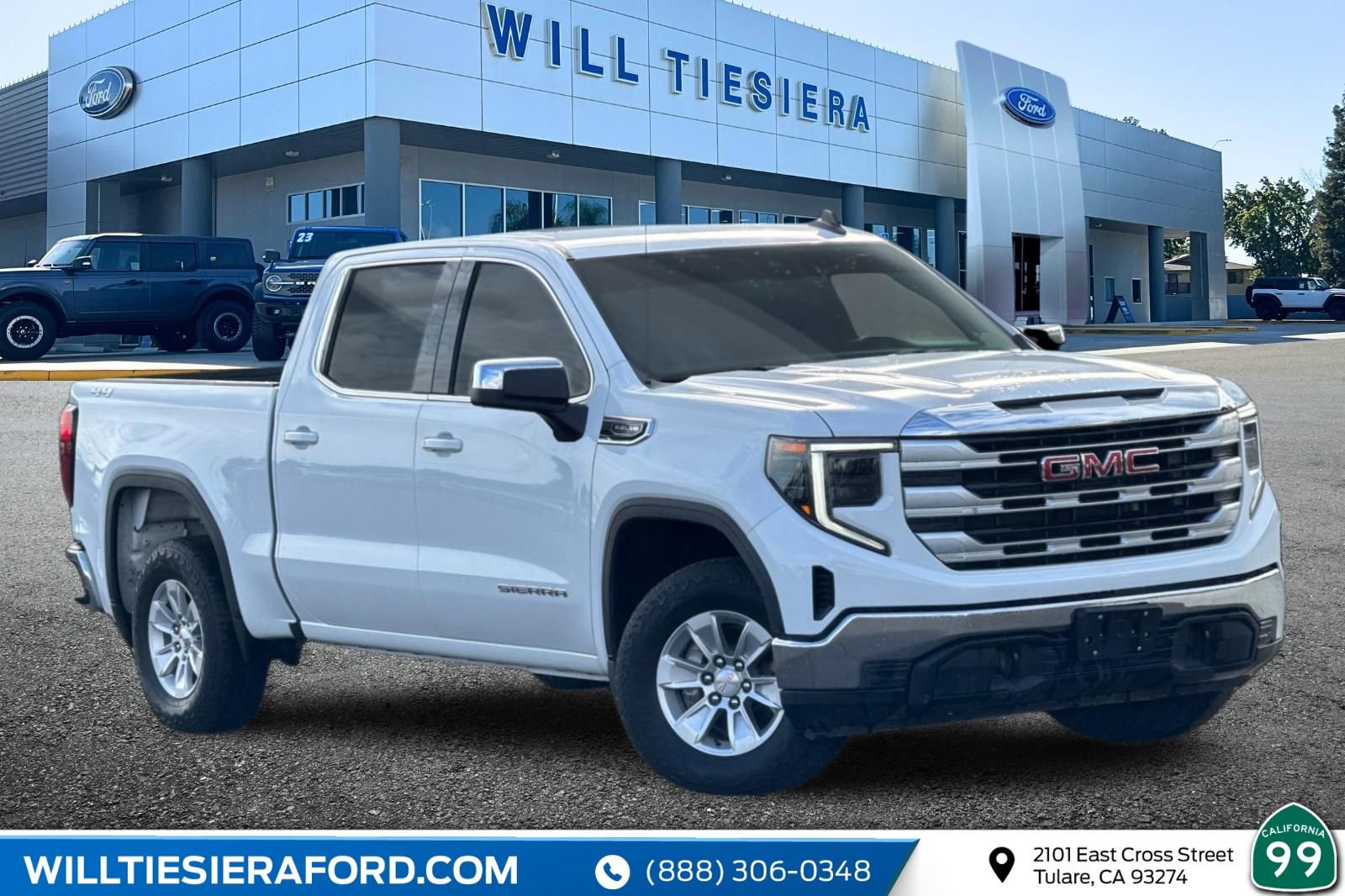 Used 2023 GMC Sierra 1500 SLE image 1