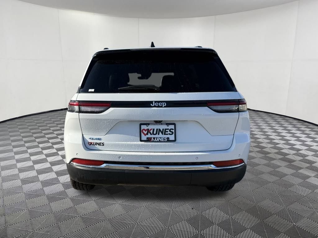 Used 2024 Jeep Grand Cherokee Limited 4xe image 4