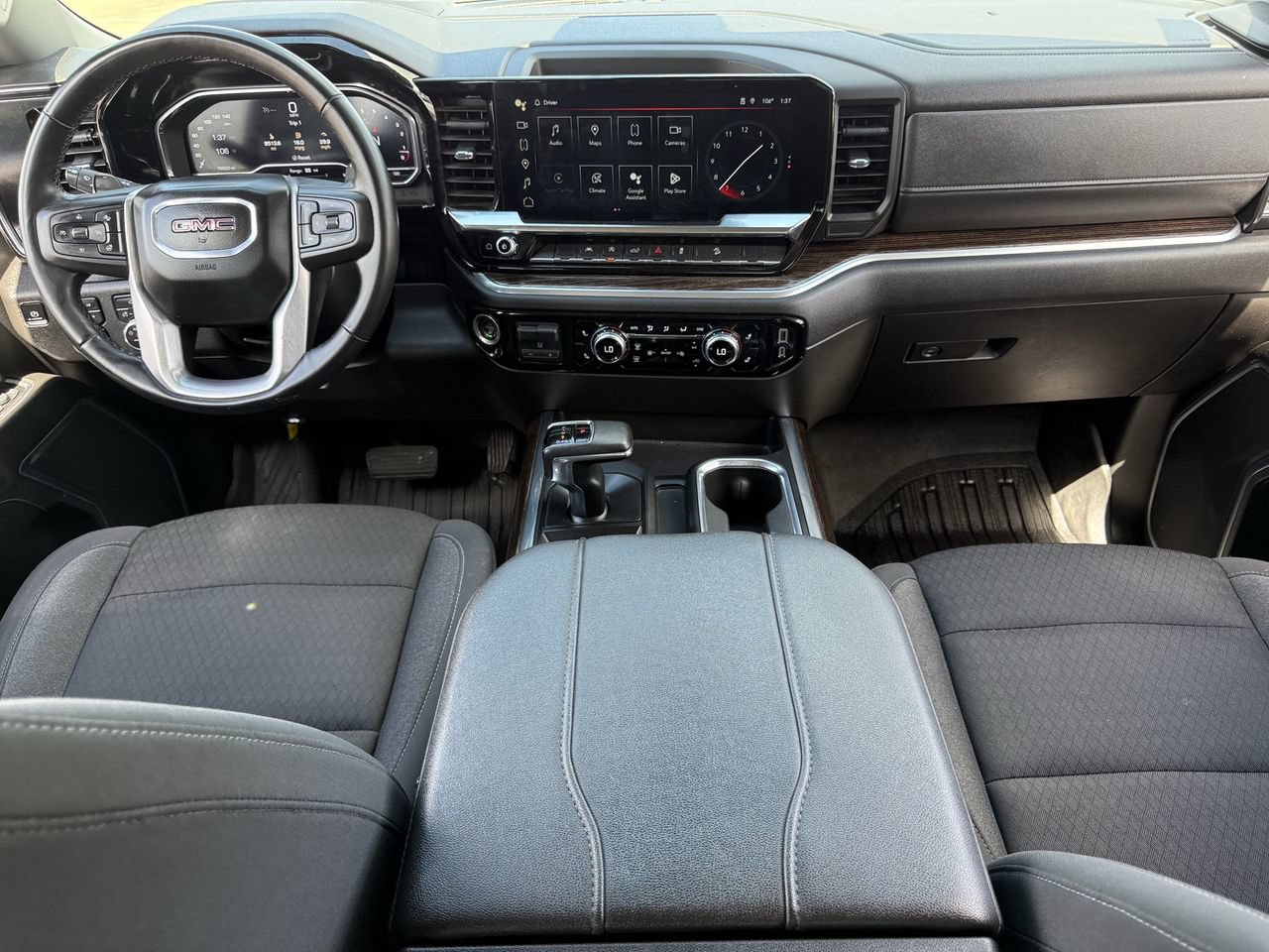Used 2024 GMC Sierra 1500 Elevation w/ X31 Off-Road Package AWD/4WD image 10