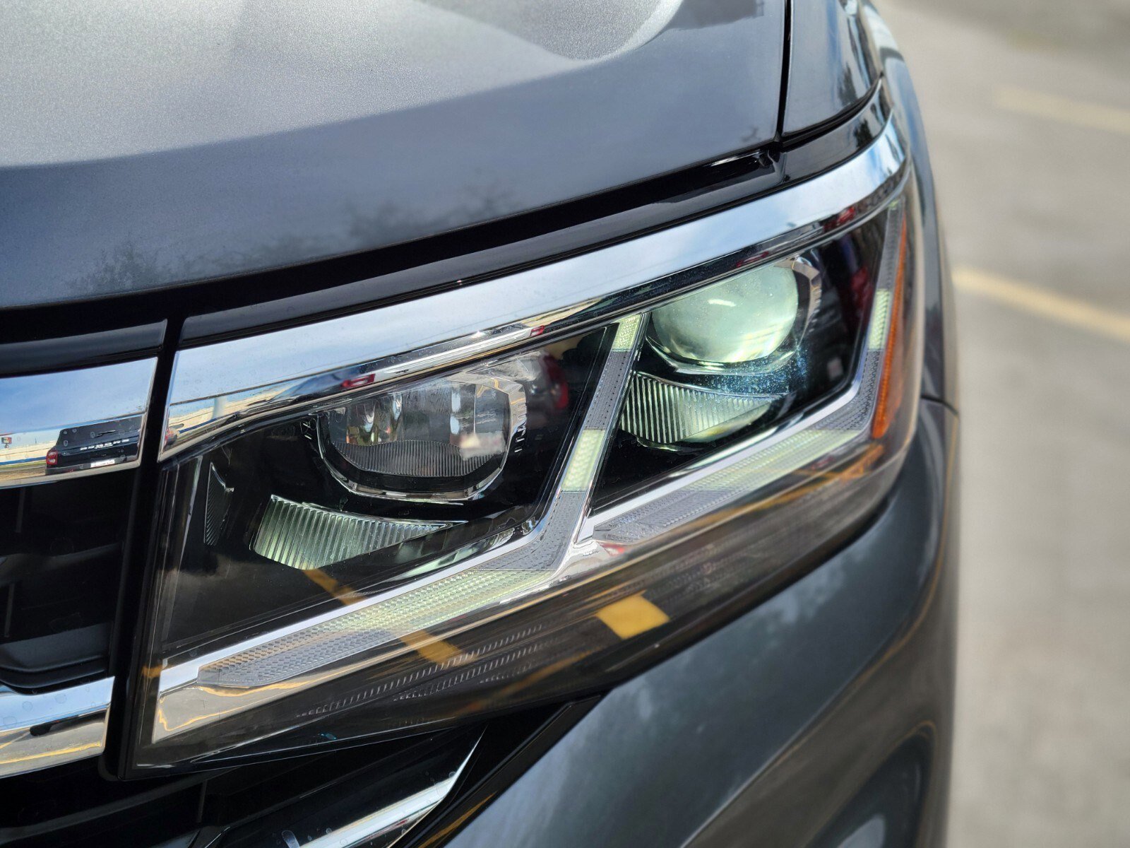 Used 2023 Volkswagen Atlas SEL Premium image 11