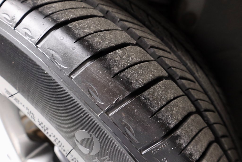 Used 2023 Genesis GV80 3.5T Advanced + w/ Winter Weather Package image 21