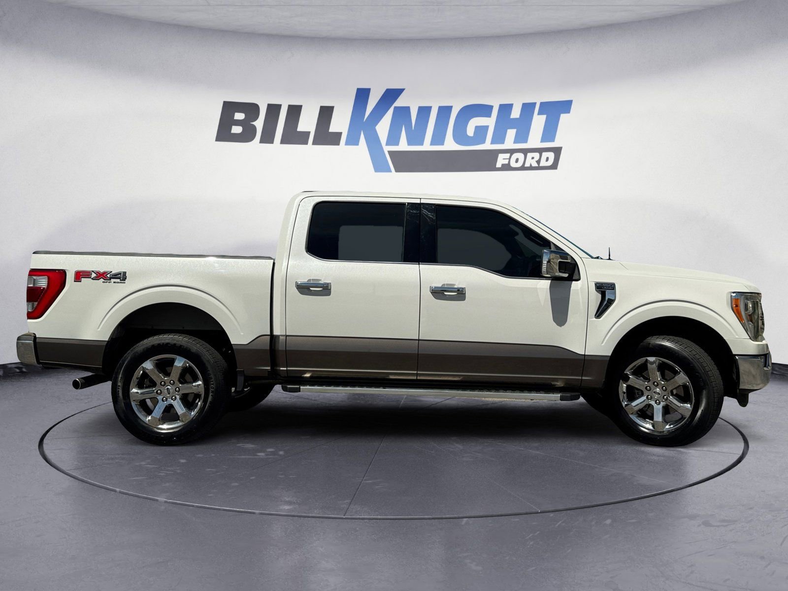 Certified 2022 Ford F150 Lariat w/ Max Trailer Tow Package AWD/4WD image 6