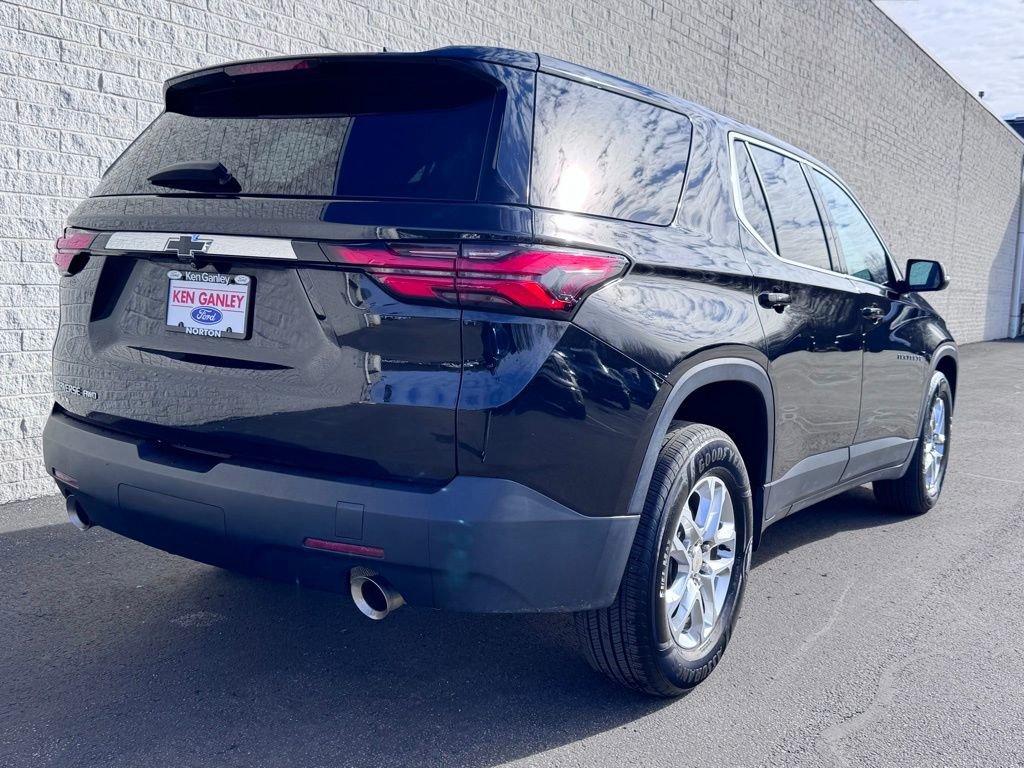 Used 2023 Chevrolet Traverse LS w/ Safety Package AWD/4WD image 9
