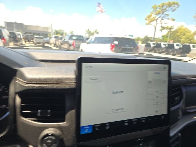 Certified 2022 Ford Expedition XLT RWD image 11