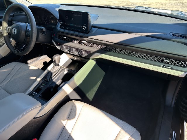 Used 2023 Honda Accord EX image 8