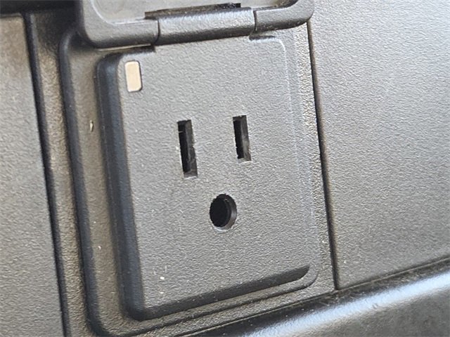 Used 2023 GMC Savana 2500 w/ Driver Convenience Package image 13