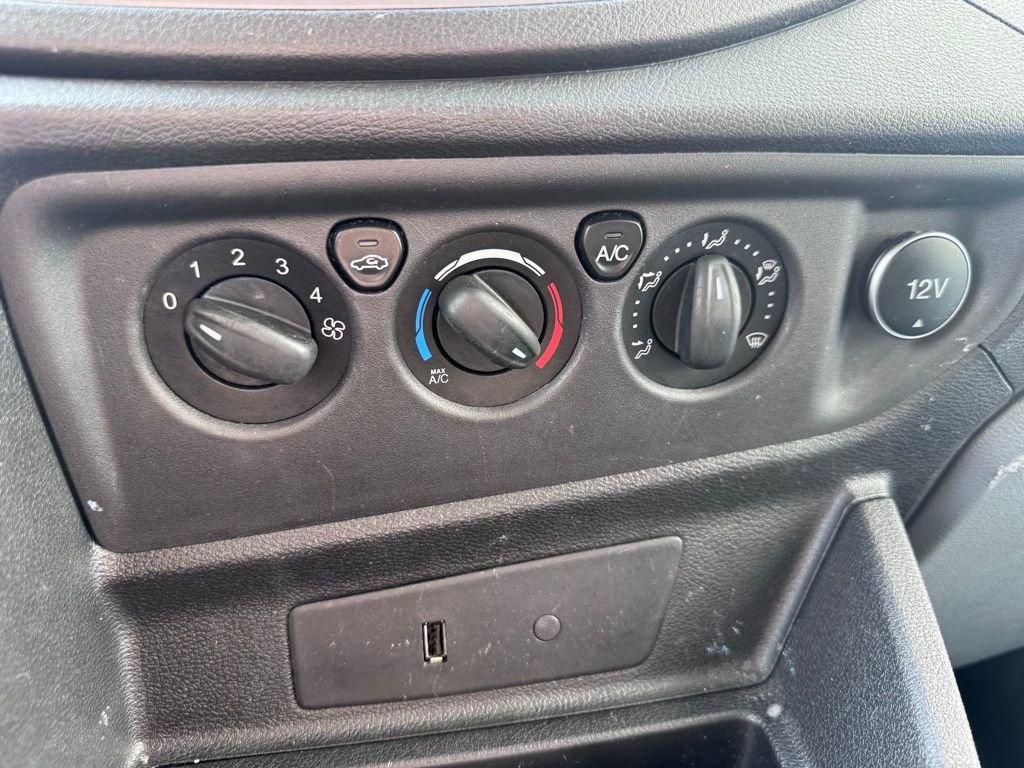 Certified 2019 Ford Transit 150 XLT image 26