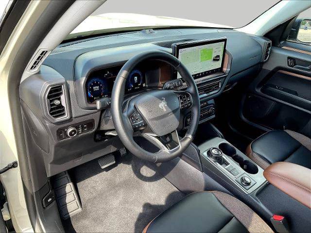 Certified 2025 Ford Bronco Sport Outer Banks w/ Outer Banks Tech Package+ AWD/4WD image 19