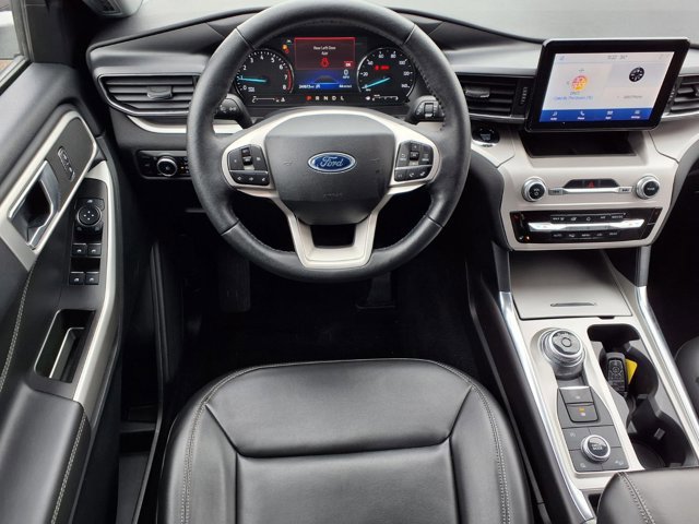 Certified 2024 Ford Explorer XLT w/ Equipment Group 202A image 8