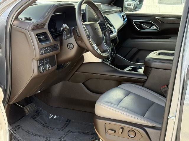 Used 2022 Chevrolet Tahoe Z71 w/ Luxury Package image 6