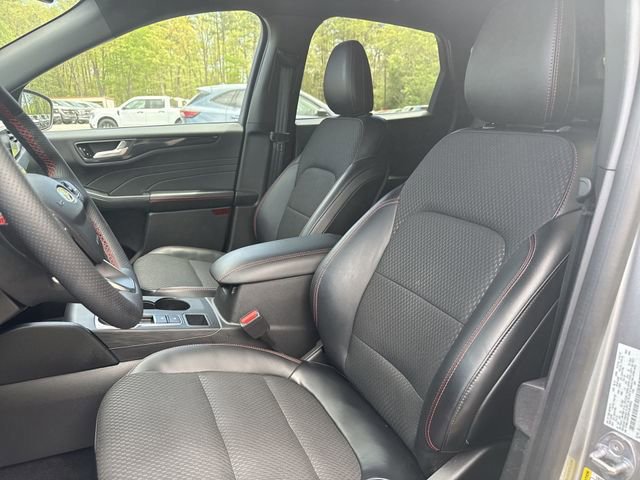 Certified 2023 Ford Escape ST-Line Elite AWD/4WD image 11