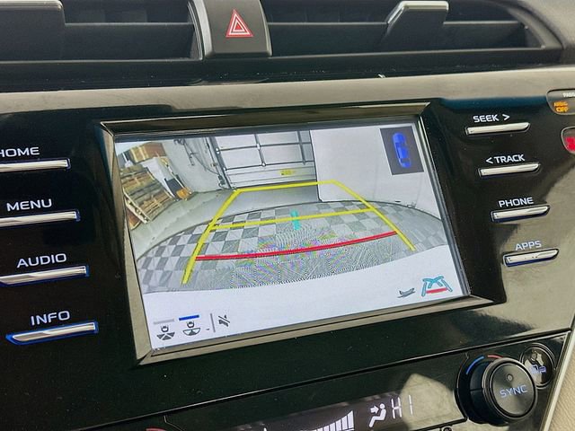 Used 2018 Toyota Camry L image 14