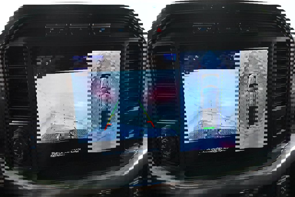 Certified 2021 Ford F150 Lariat w/ Equipment Group 502A High image 18