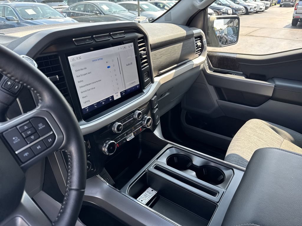 Certified 2022 Ford F150 XLT w/ Equipment Group 302A High image 31