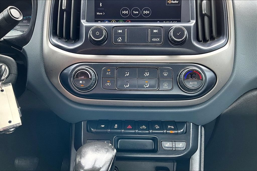 Used 2022 Chevrolet Colorado Z71 AWD/4WD image 32