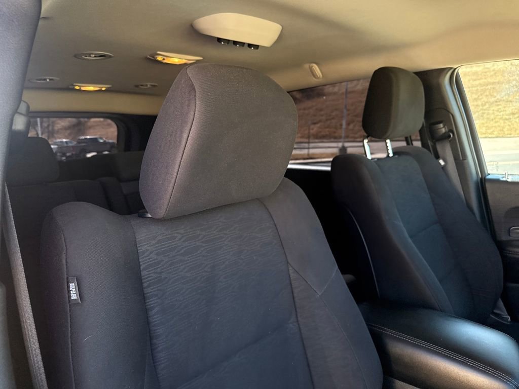 Used 2021 Dodge Durango SXT image 31