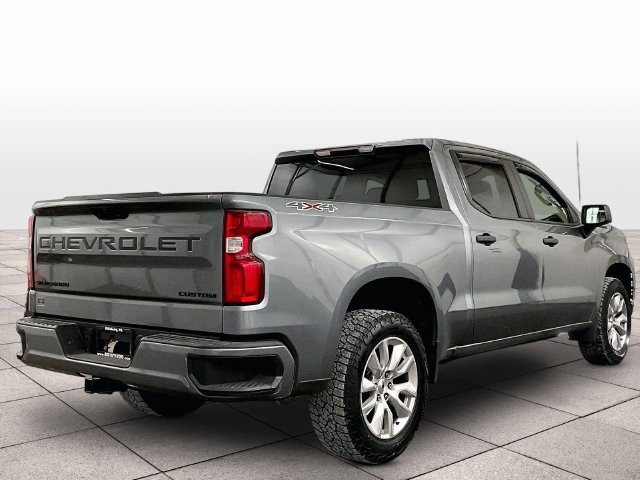 Used 2021 Chevrolet Silverado 1500 Custom w/ LPO, Dark Essentials Package AWD/4WD image 11