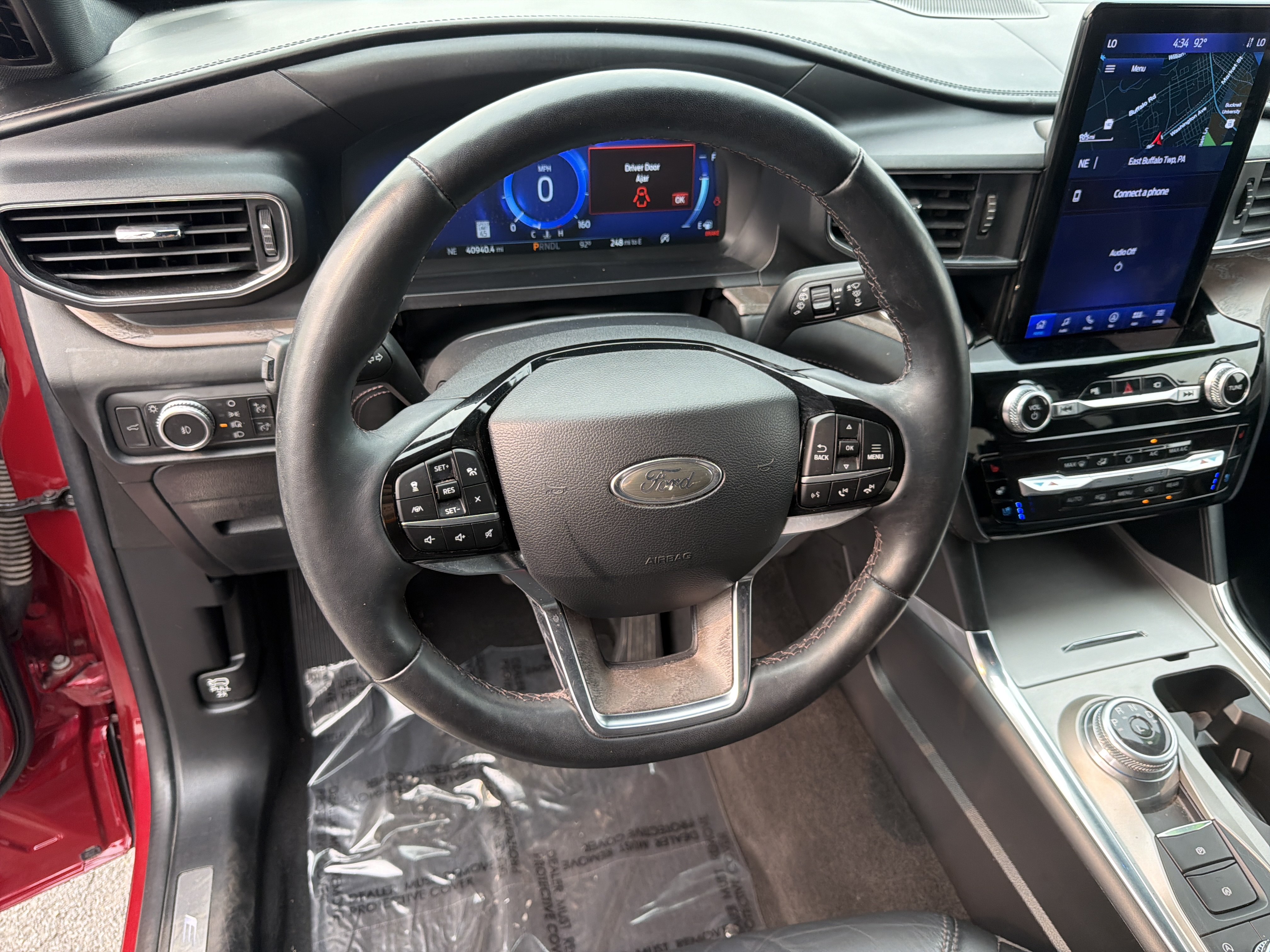 Certified 2022 Ford Explorer Platinum w/ Equipment Group 601A AWD/4WD image 18