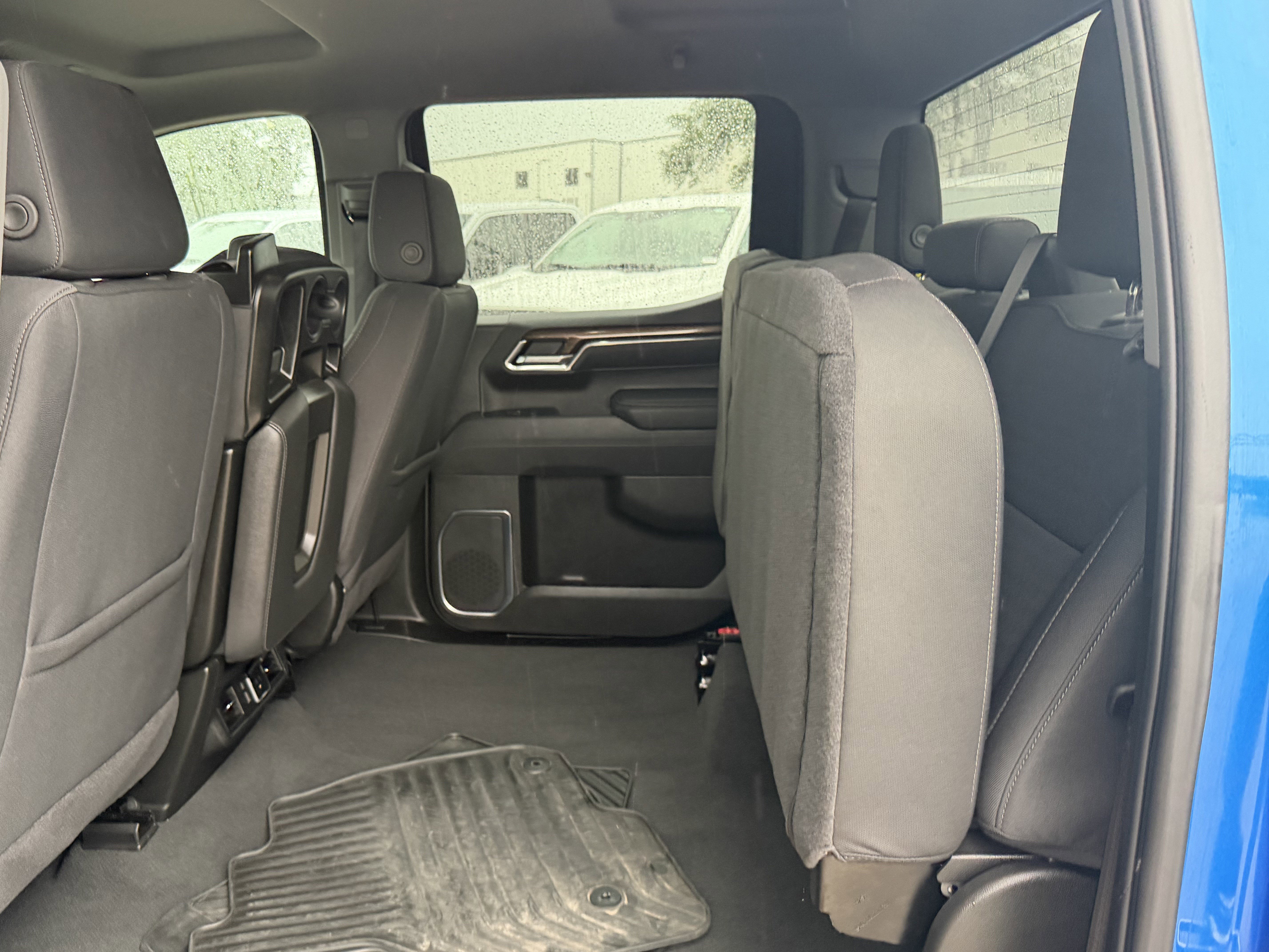 Used 2025 Chevrolet Silverado 1500 LT AWD/4WD image 14