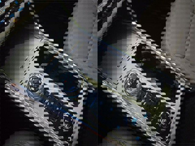 Certified 2024 Ford Explorer XLT w/ Equipment Group 202A image 15