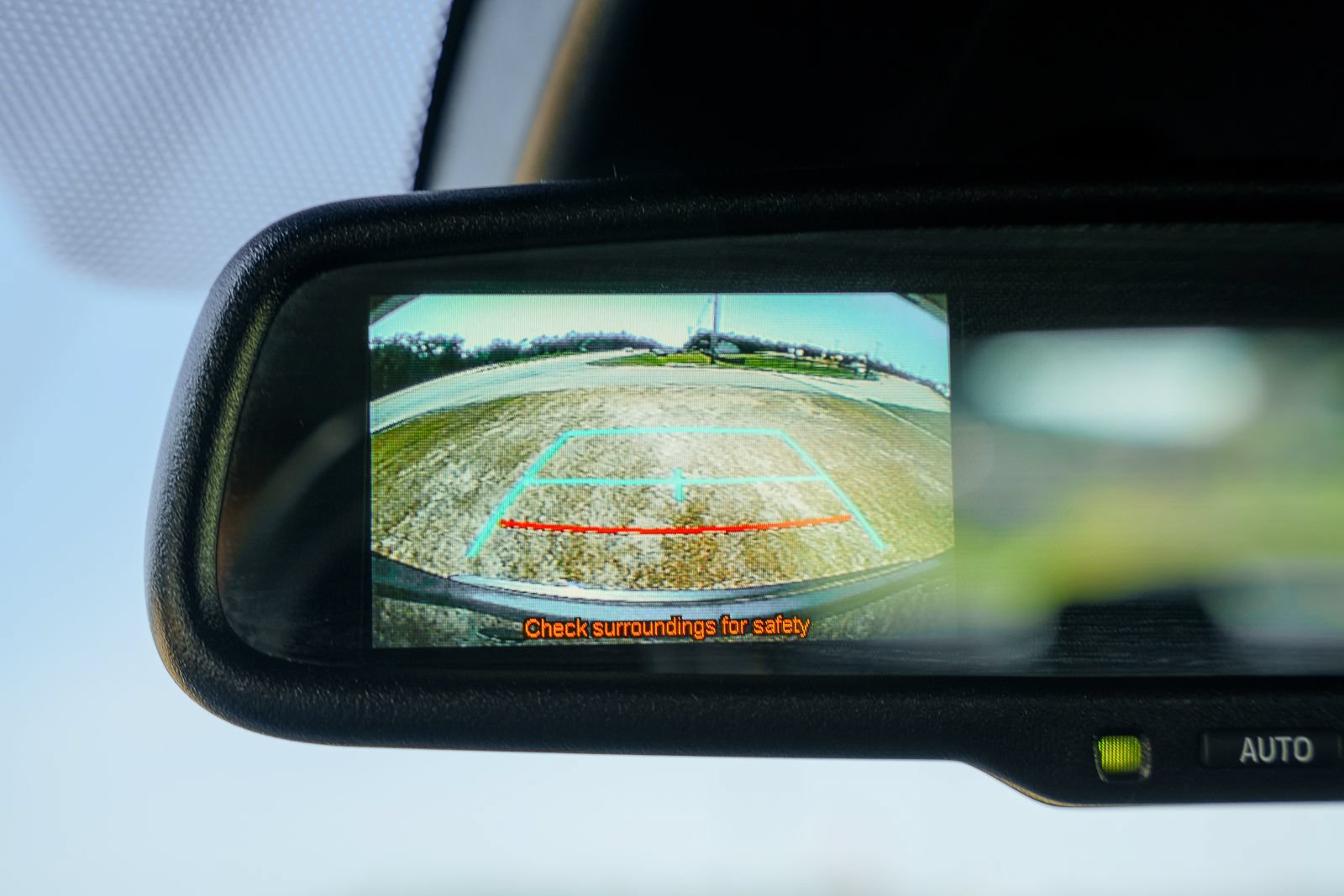 Used 2018 Toyota C-HR XLE FWD image 34