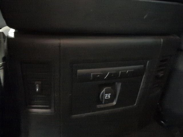 Used 2023 RAM 1500 Classic Warlock AWD/4WD image 31