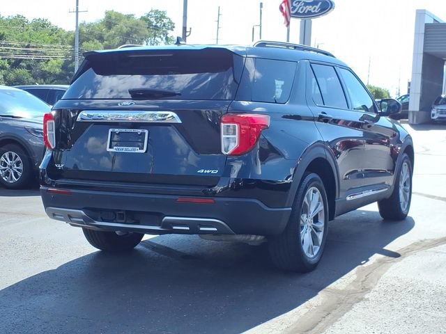 Certified 2023 Ford Explorer XLT w/ Equipment Group 202A AWD/4WD image 4