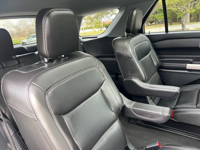 Certified 2023 Ford Explorer XLT w/ Equipment Group 202A AWD/4WD image 31