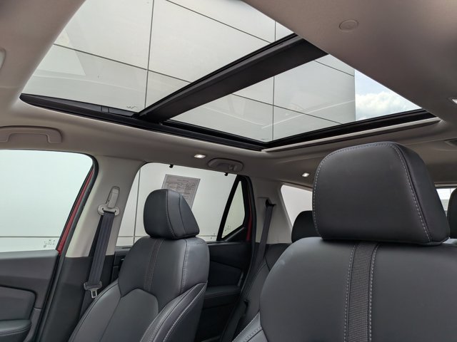 Used 2025 Honda Pilot Touring image 17