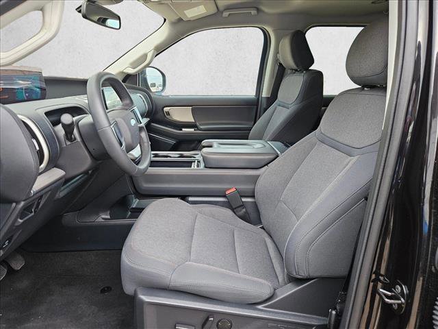 Certified 2025 Ford Expedition Active RWD image 14