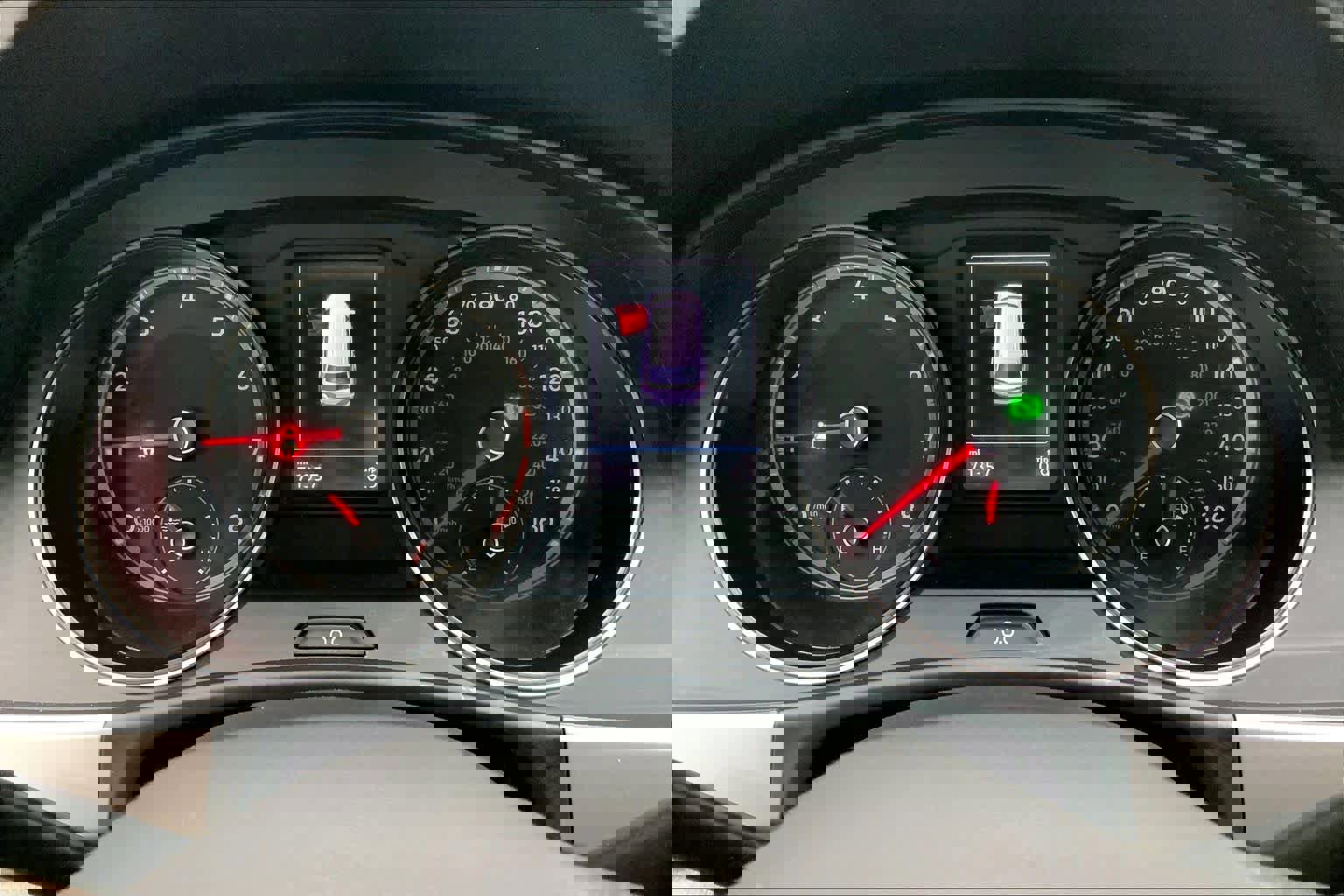 Used 2021 Volkswagen Atlas SE w/ Panoramic Sunroof Package image 23