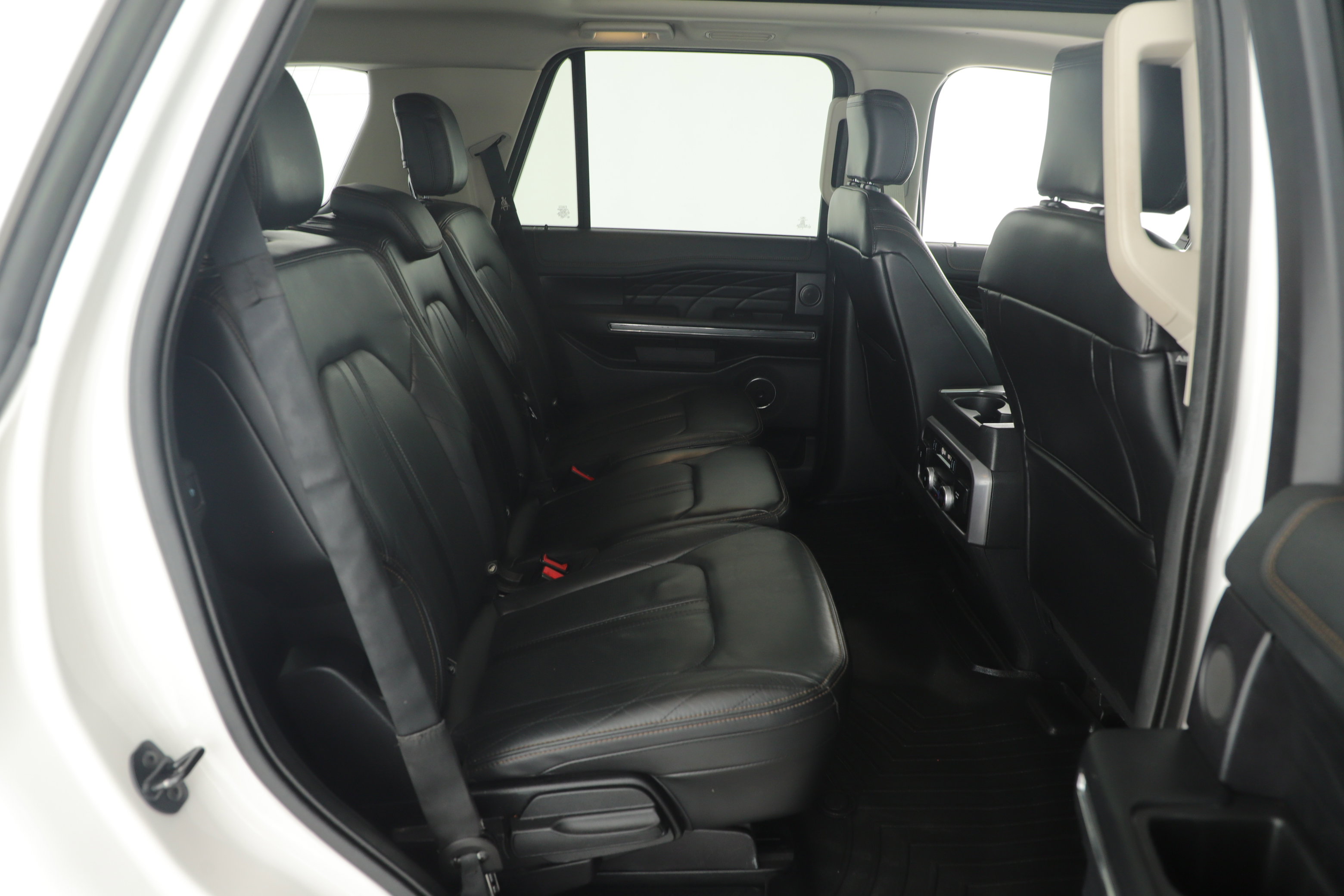 Certified 2019 Ford Expedition Platinum image 12