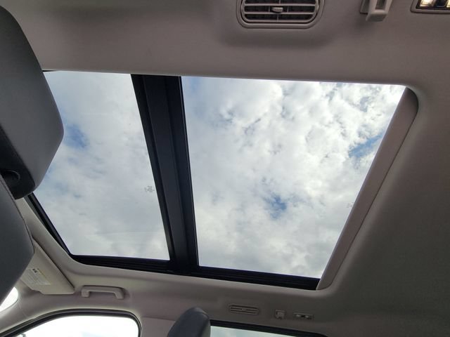 Certified 2025 Ford Expedition Active AWD/4WD image 11