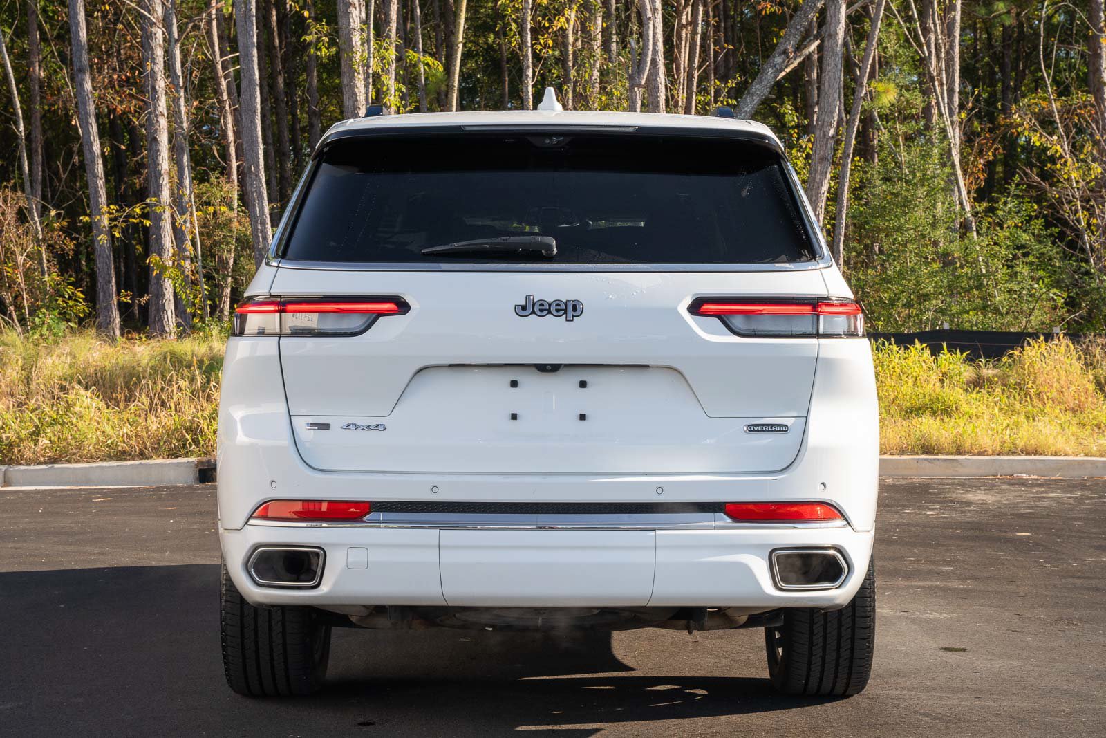 Used 2021 Jeep Grand Cherokee L Overland w/ Luxury Tech Group IV AWD/4WD image 6