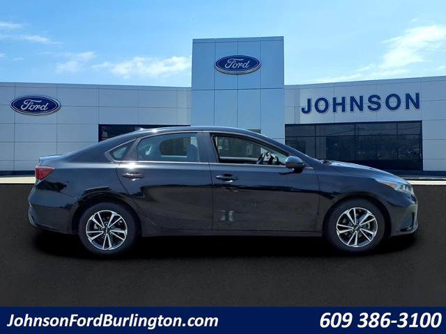 Used 2024 Kia Forte LXS FWD image 2