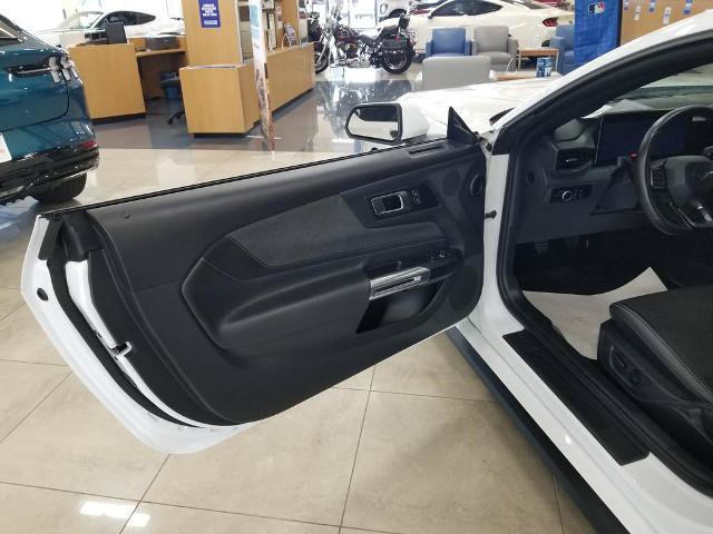 Certified 2024 Ford Mustang GT RWD image 8