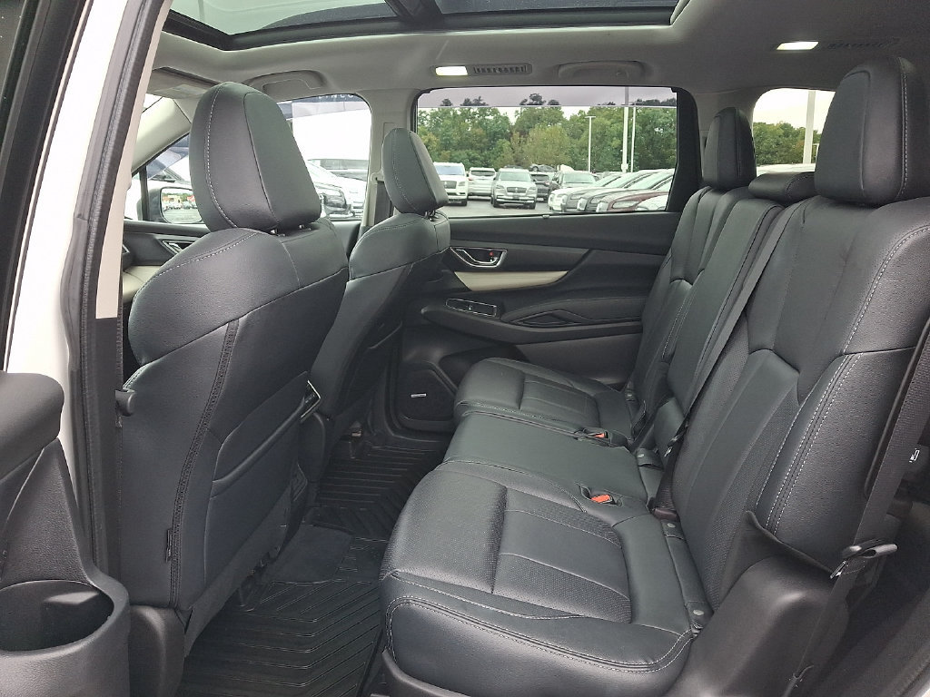 Used 2022 Subaru Ascent Limited w/ Technology Package AWD/4WD image 11