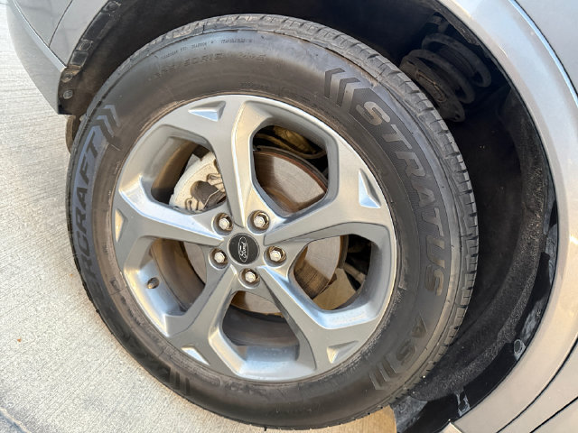 Certified 2024 Ford Escape ST-Line AWD/4WD image 24