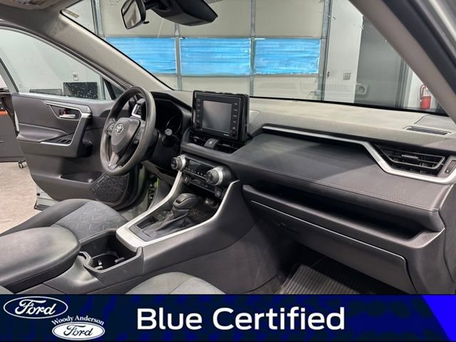 Used 2022 Toyota RAV4 XLE w/ Convenience Package image 29