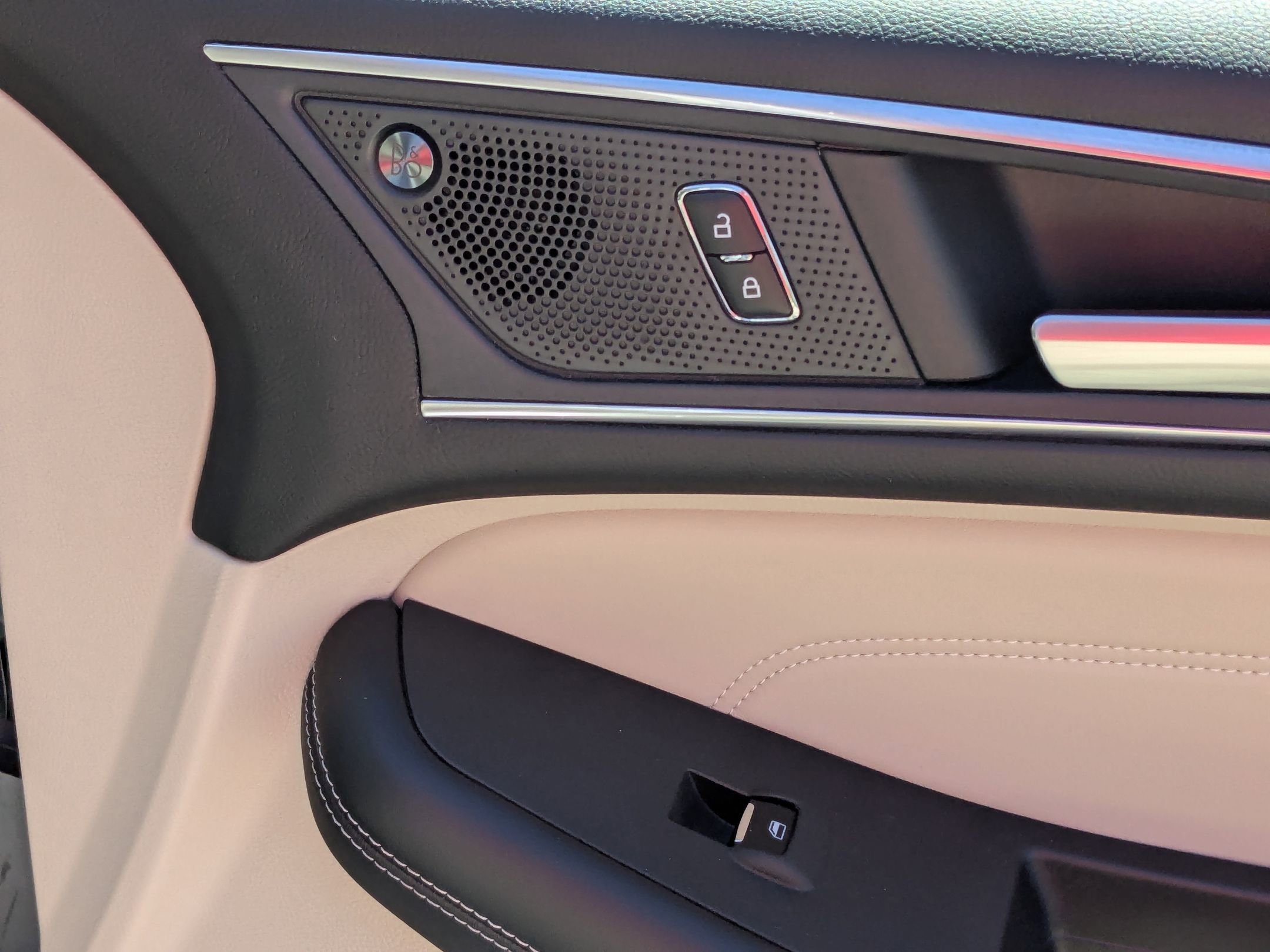 Certified 2023 Ford Edge Titanium image 44