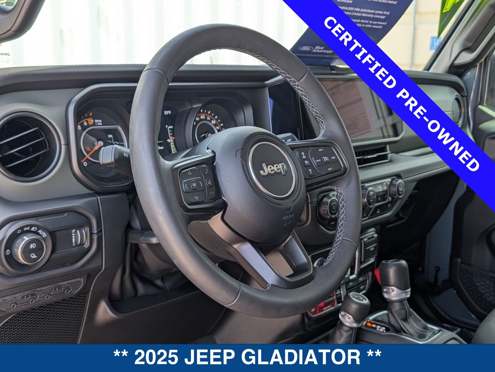 Used 2025 Jeep Gladiator Mojave w/ Convenience Group AWD/4WD image 29