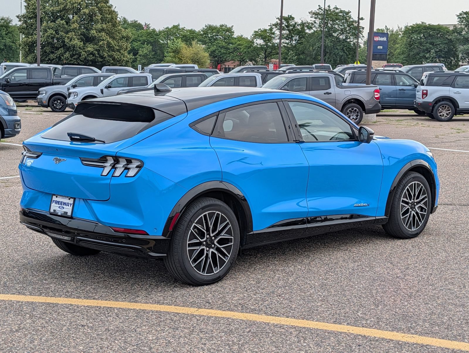 Certified 2024 Ford Mustang Mach-E Premium AWD/4WD image 7