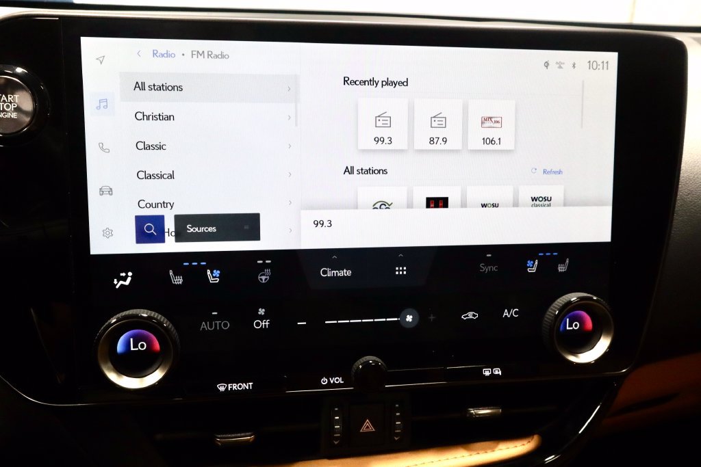 Used 2024 Lexus NX 250 FWD image 3